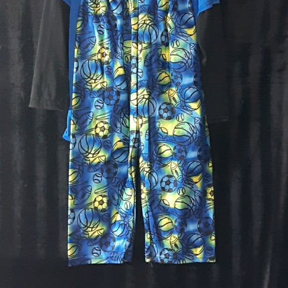 ⚾️🏀 Two piece Pajamas 🏈⚽️ - Picture 5 of 5